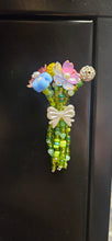 Load image into Gallery viewer, Beaded Flower Bouquet Workshop
